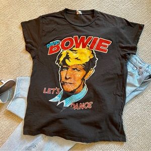 MADEWORN ROCK David Bowie Let’s Dance tee shirt in size XS. 💙⭐️❤️